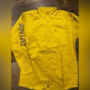 Ariat NWT Men’s Large Team Logo Twill Long Sleeve